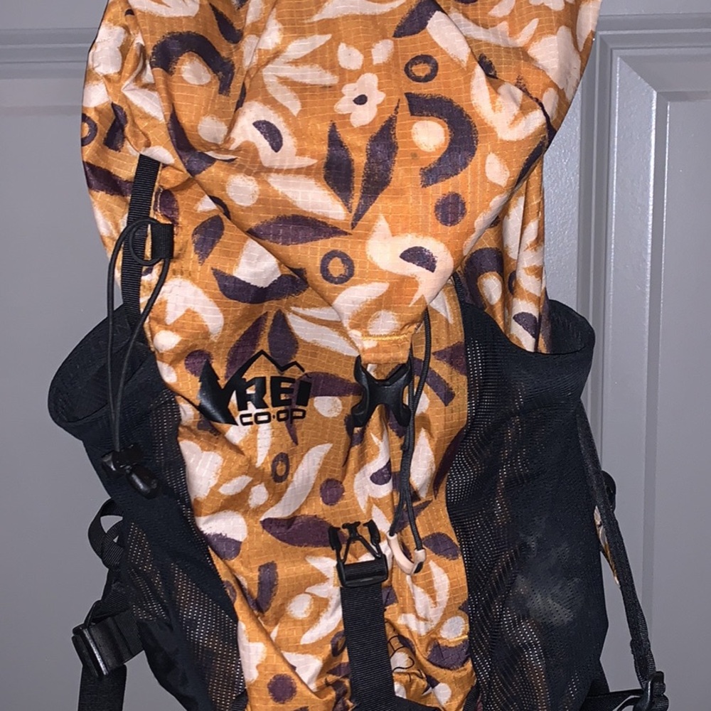 REI DAYPACK flash 22